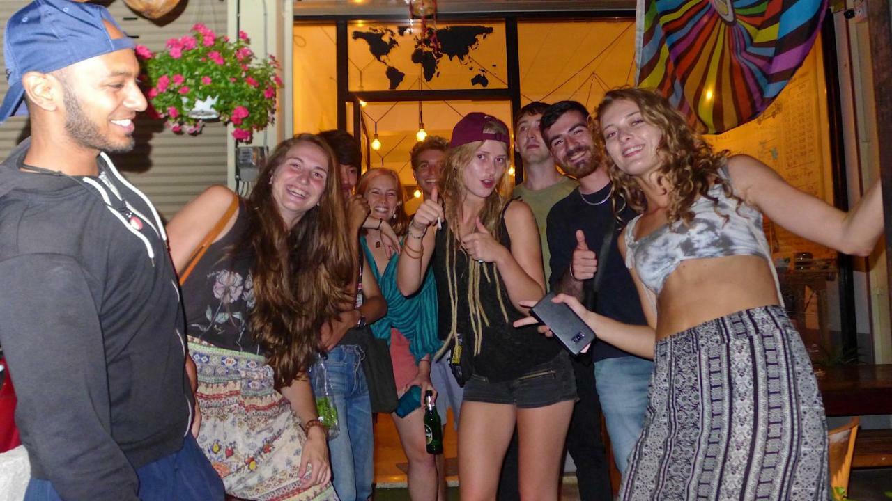 Stamp Hostel (Adults Only) Ban Yang  외부 사진