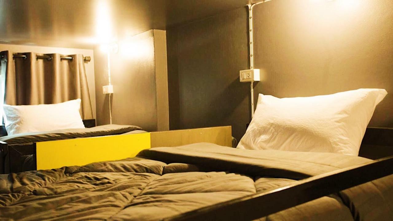 Stamp Hostel (Adults Only) Ban Yang  외부 사진